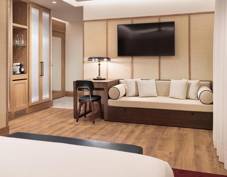Hotel H10 Madison