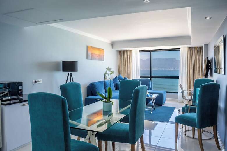 The Blaauberg Beach Hotel