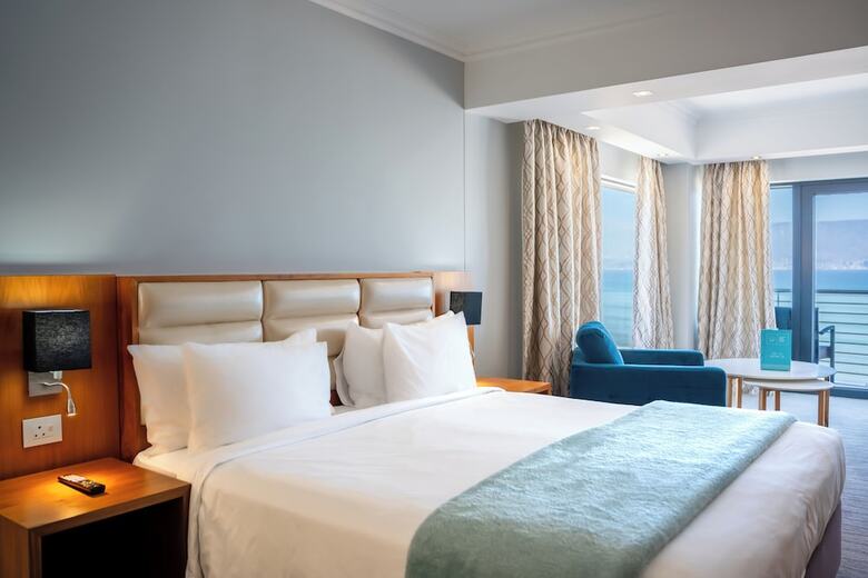 The Blaauberg Beach Hotel