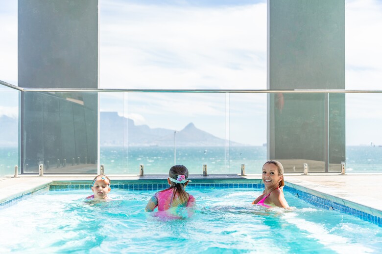The Blaauberg Beach Hotel