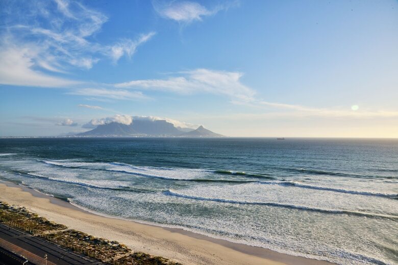 The Blaauberg Beach Hotel