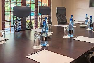Shumba Valley Lodge & Conference Centre
