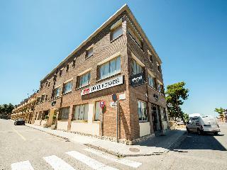 Hotel Oyo 124 Hostal Nobadis