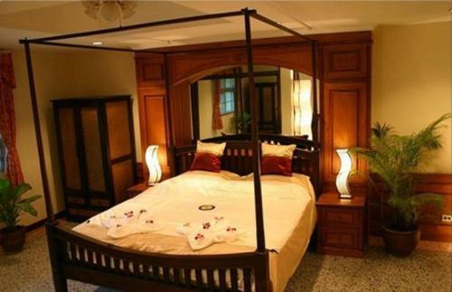 Tolmaj Family Apartment
