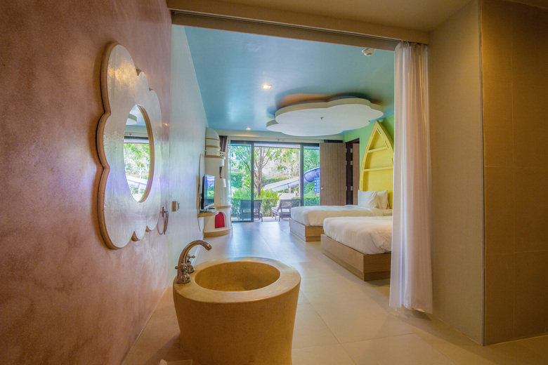 Hotel Holiday Ao Nang Beach Resort, Krabi