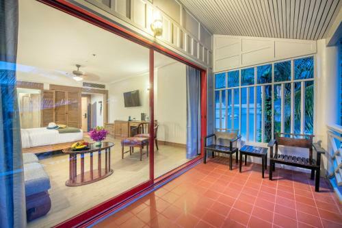 Hotel Krabi Thai Village Resort