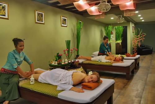 Hotel Ananta Burin Resort