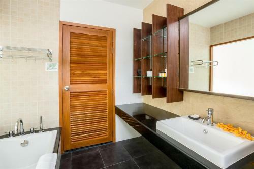 Pimann Buri Pool Villa Resort