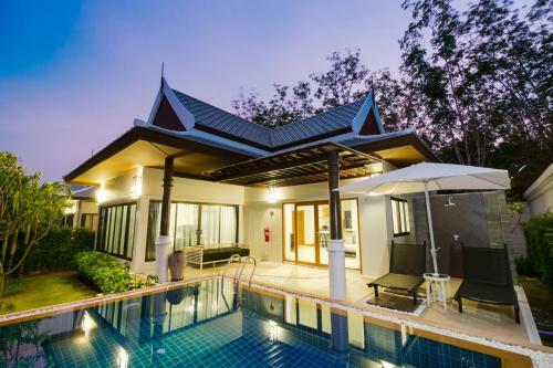 Pimann Buri Pool Villa Resort