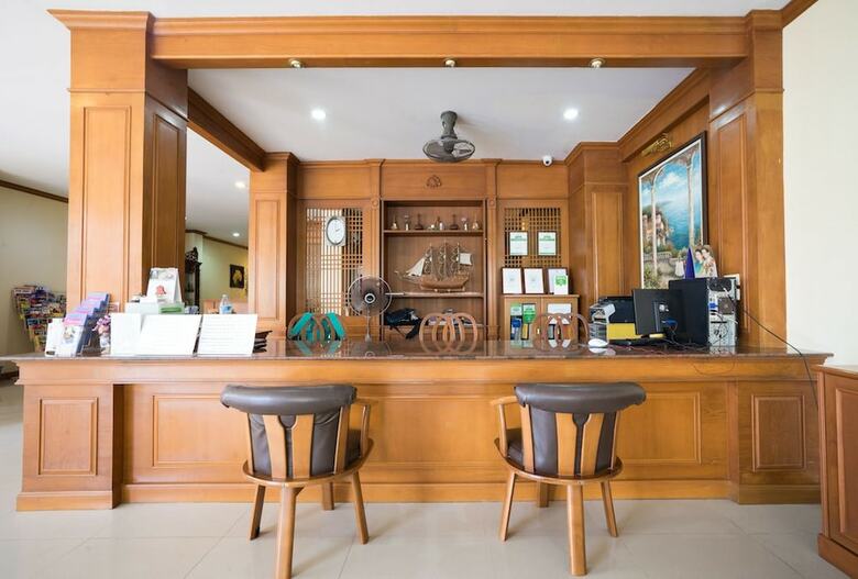 Hotel Pranang Flora House