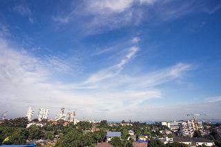 Golden Tulip Essential Pattaya Hotel