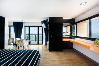 Hotel The Loft Seaside Sriracha