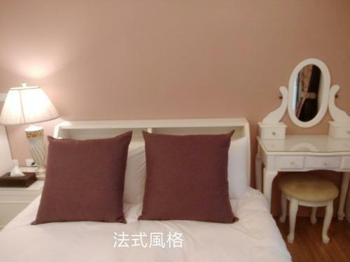 Meet Travelers Guest House