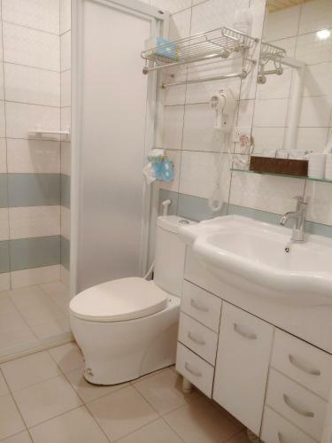 Meet Travelers Guest House