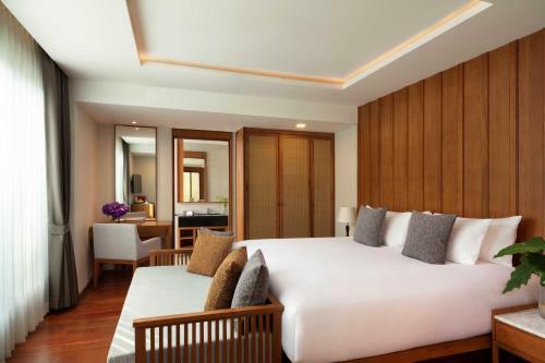 Hotel Aonang Cliff Beach Resort