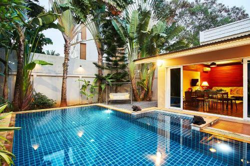 Baan Manuchang Villa