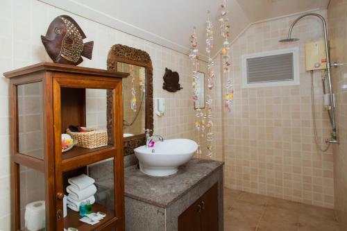 Baan Manuchang Villa