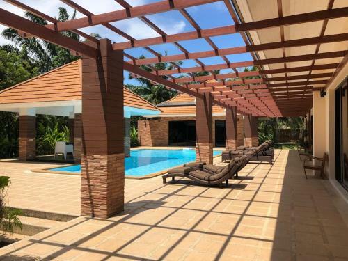 Baan Santi Villa