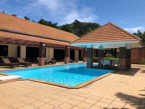 Baan Santi Villa