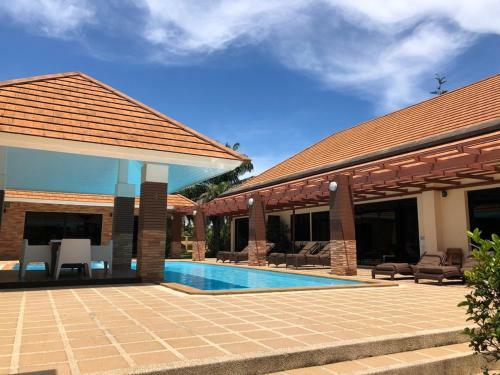 Baan Santi Villa