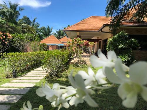 Baan Santi Villa