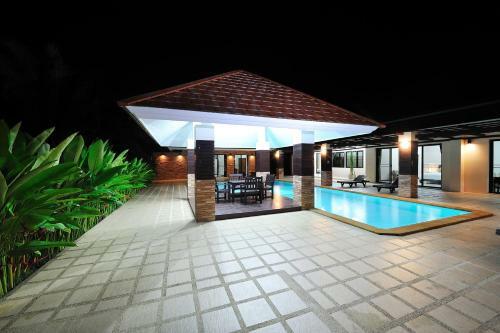 Baan Santi Villa