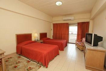 Pin Hotel