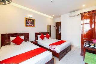 Oyo 389 Gold Summer Hotel