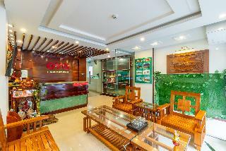 Oyo 389 Gold Summer Hotel
