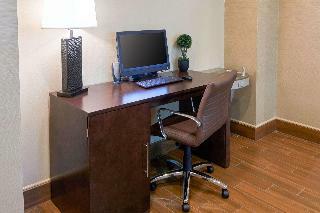 Hotel Comfort Suites Near Penn State