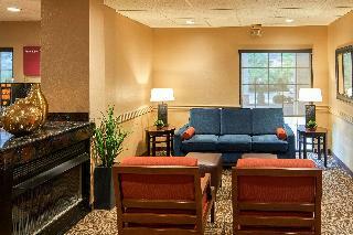 Hotel Comfort Suites Near Penn State