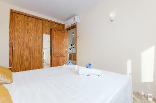 Apartamentos Yourhouse Tio Max