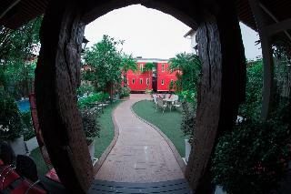 Hotel The Train Resort And Spa