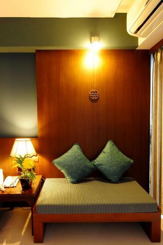Bonito Chinos Hotel