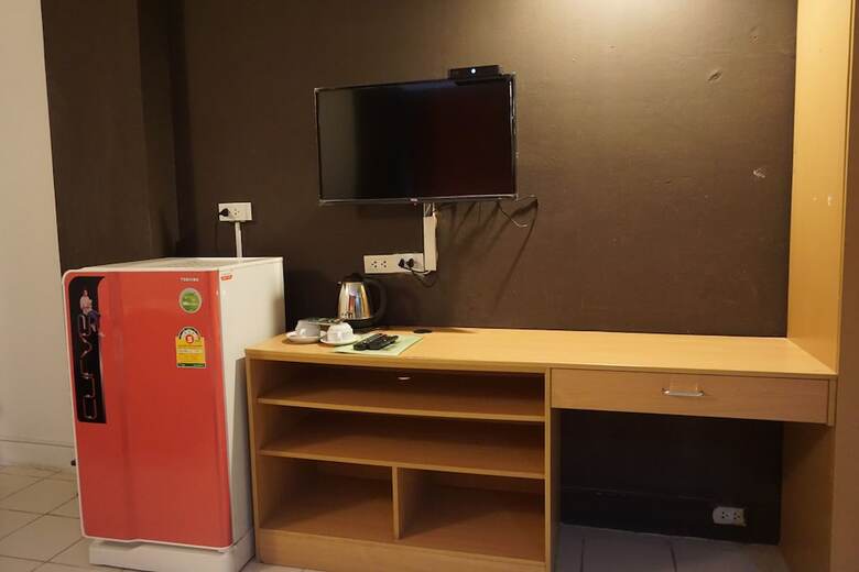 Bangkok Travel Suites Hotel