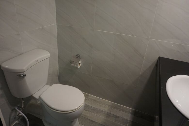 Bangkok Travel Suites Hotel