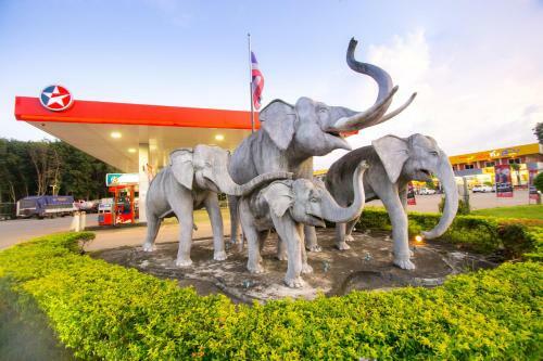 The Lephant Hotel