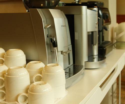 Caza V1 Serviced Apartment