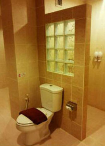 Rayong Lanna Hotel