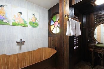 Hotel Lanna Saithong Resort