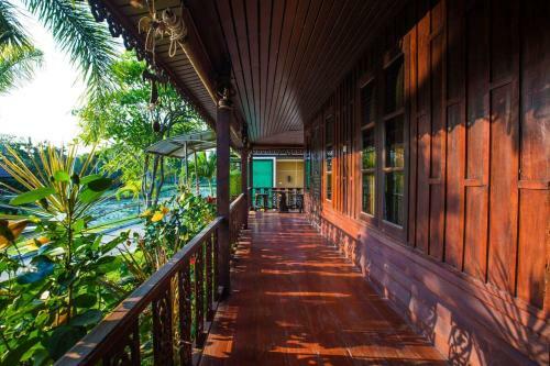 Hotel Jintana Resort