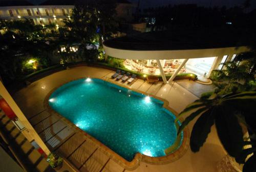 Grand Garden Hotel