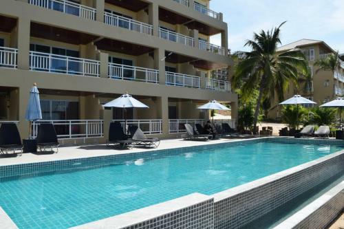Hotel Royal Phala Cliff Beach Resort & Spa