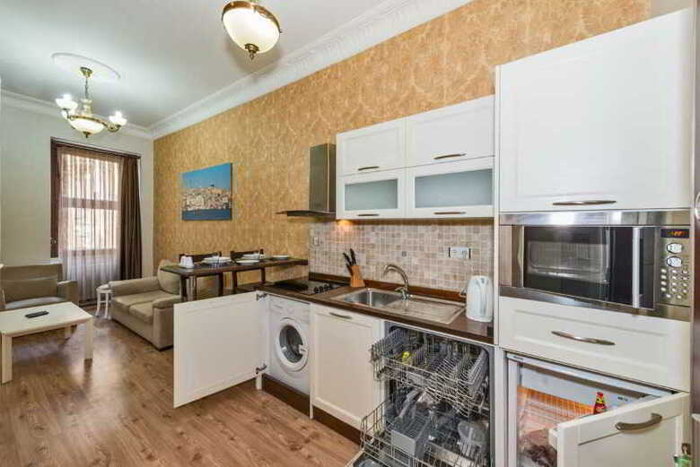 Aparthotel Iq Houses Mis