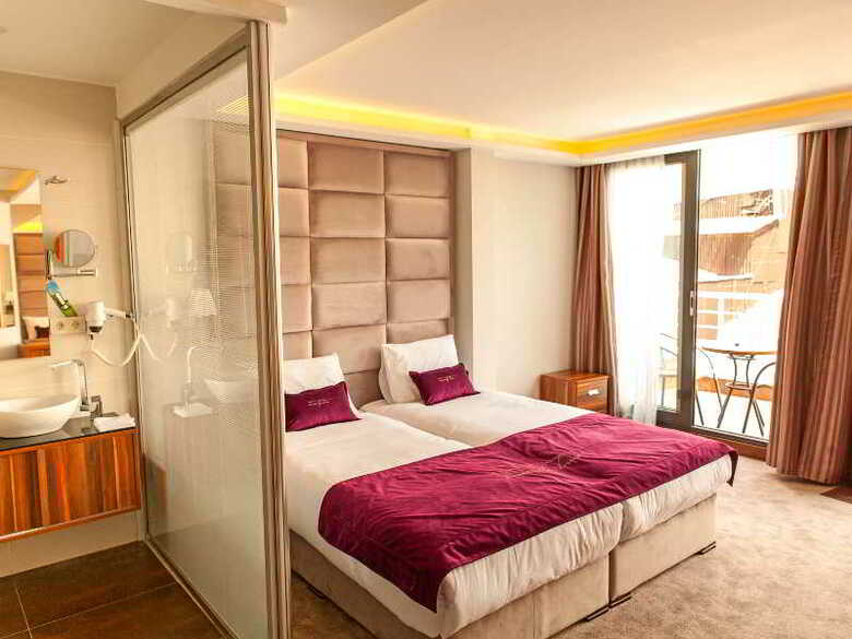 The22 Hotel