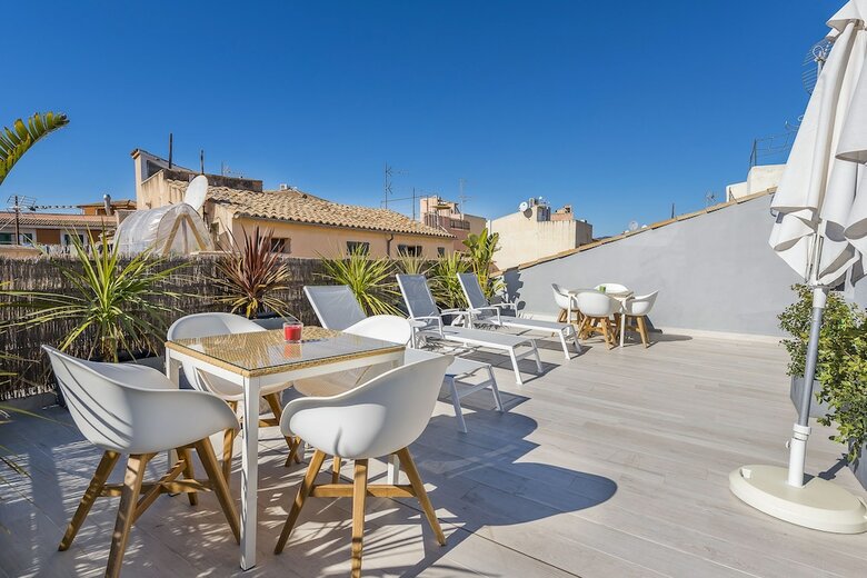 Apartamentos Can Rub�