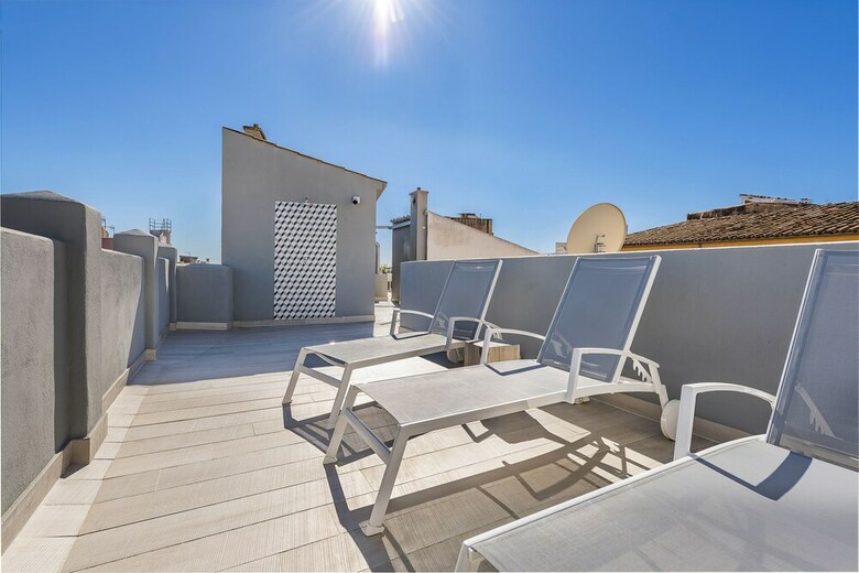 Apartamentos Can Rub�