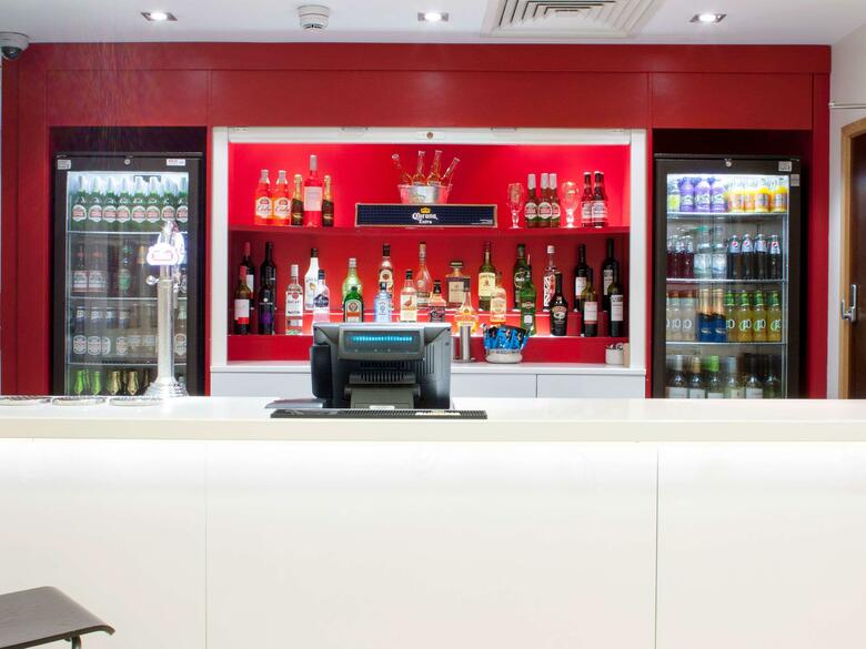 Hotel Travelodge Ealing