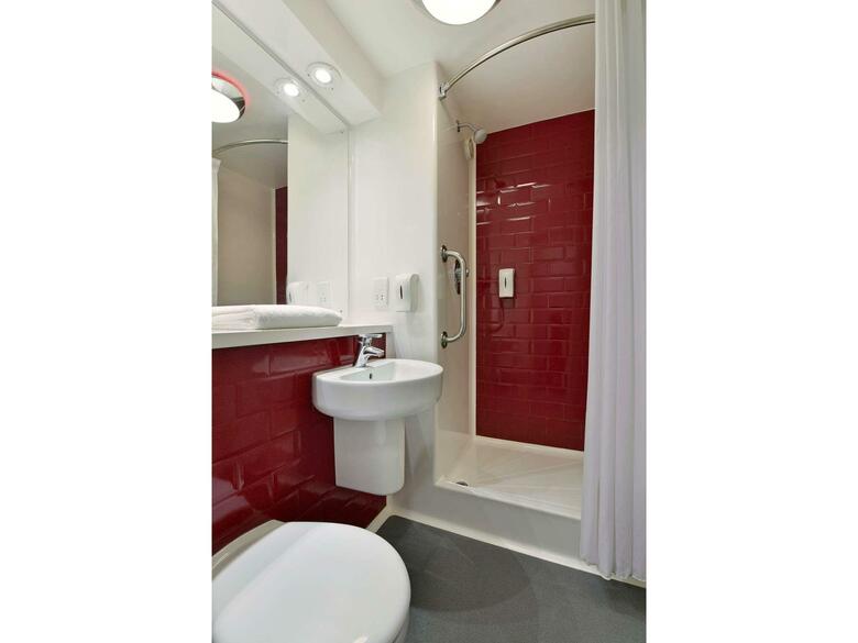 Hotel Travelodge Ealing