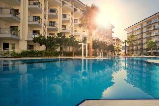 Hotel Ramada Suites Kusadasi